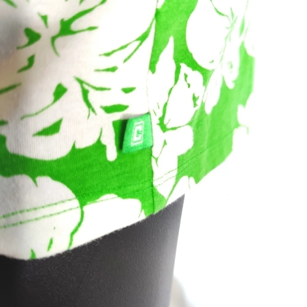 Chaps Island Fun V Neck Tee EUC ๐ด๐ฅฅโค๏ธ - Picture 5 of 8